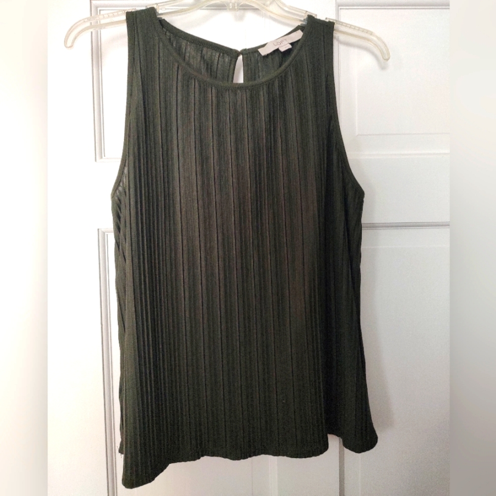 Loft Sleeveless Top in Deep Grayish/Green